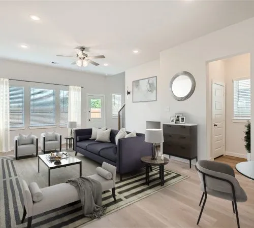 Logan_Square-_33107_Oak_Hts_Pl-_Oxford_33107_Oak_Hts_Pl_-_Web_Quality_-_007_-_06_Living_Room_27-07-24_15_13